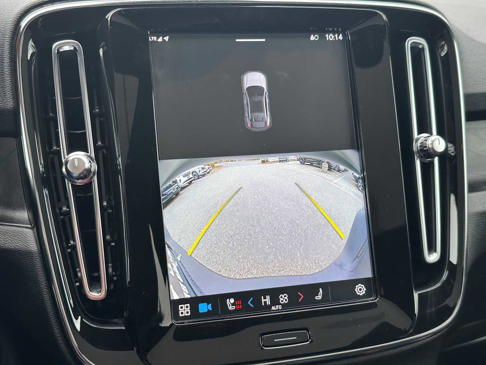 Certified 2023 Volvo C40 P8 Recharge Ultimate image 26