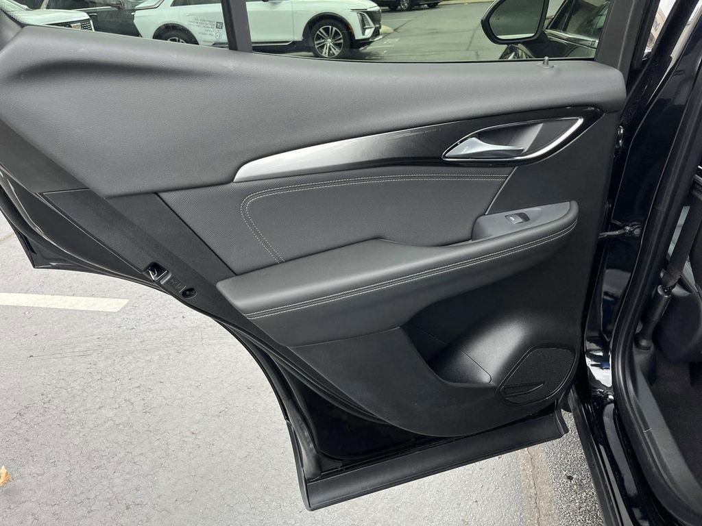 Used 2025 Buick Envision Preferred image 17