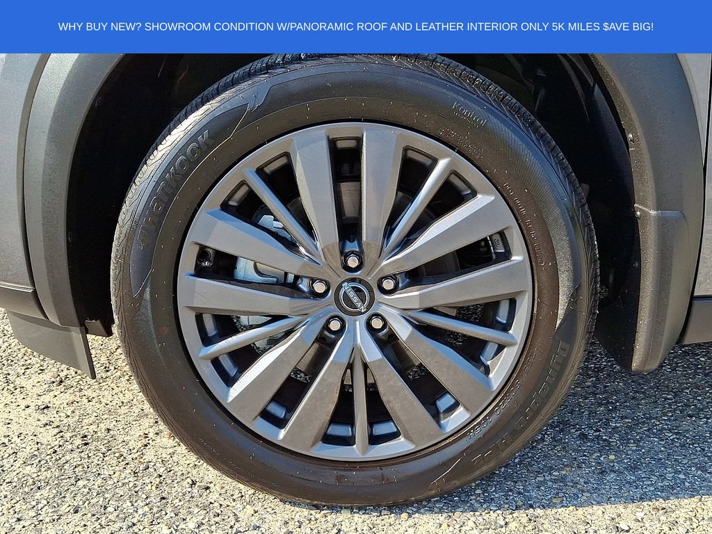 Used 2025 Nissan Pathfinder SL w/ SL Premium Package AWD/4WD image 8