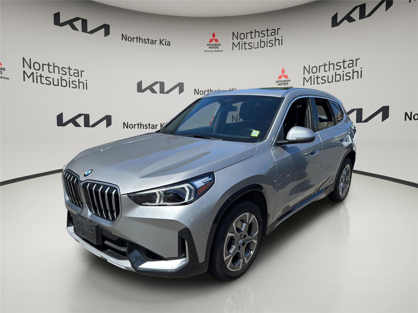Used 2025 BMW X1 xDrive28i AWD/4WD image 10