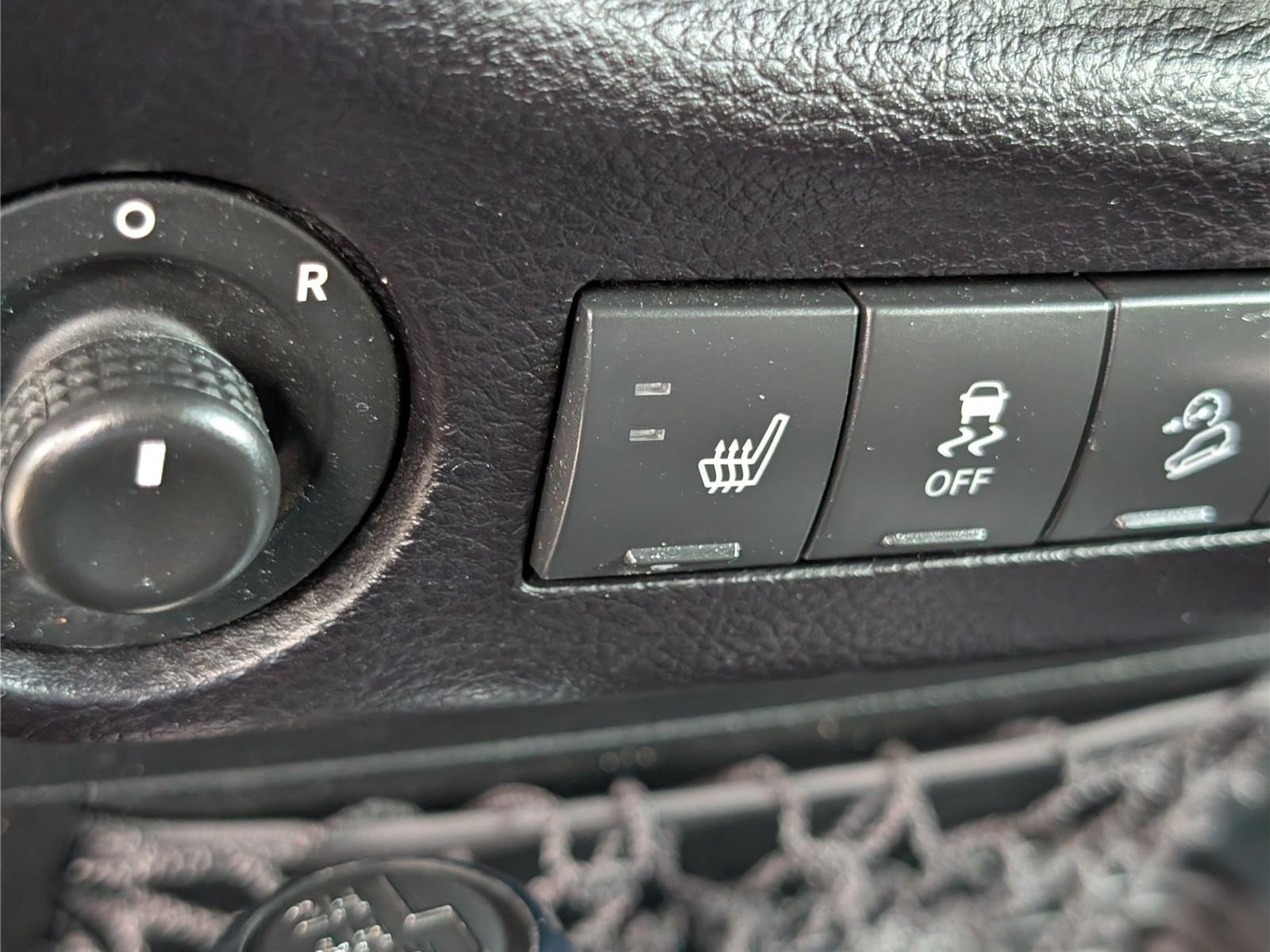 Used 2016 Jeep Wrangler Unlimited Sahara AWD/4WD image 22