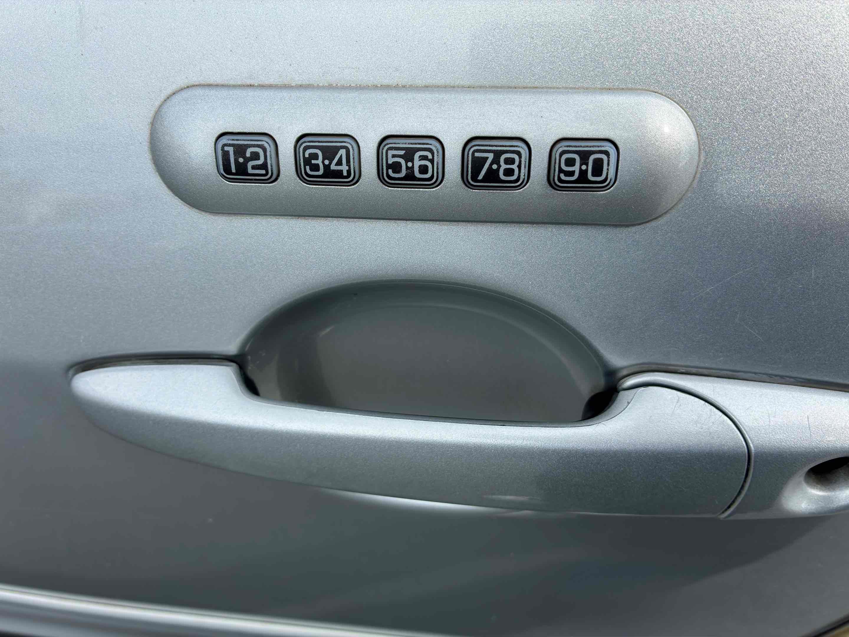 Used 2009 Ford Fusion SEL FWD image 40