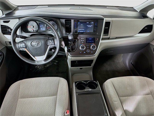 Used 2016 Toyota Sienna LE image 23