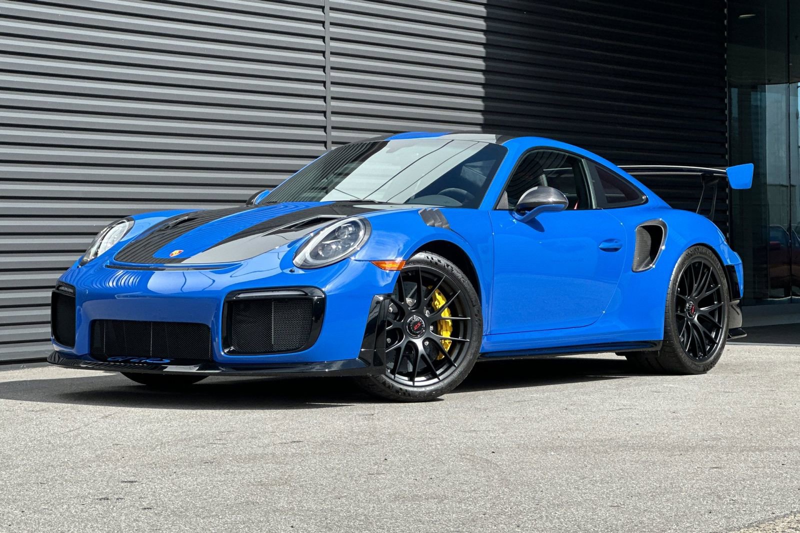 Certified 2019 Porsche 911 GT2 RS RWD image 1