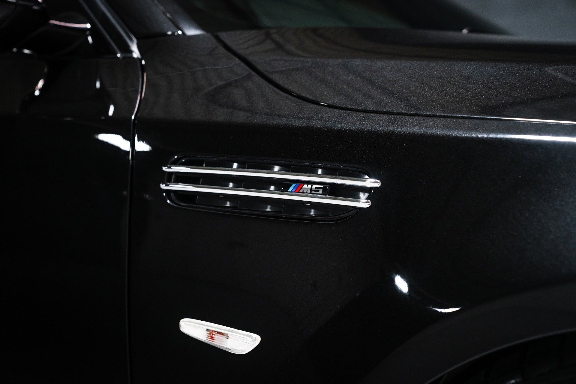 Used 2007 BMW M5 RWD image 15