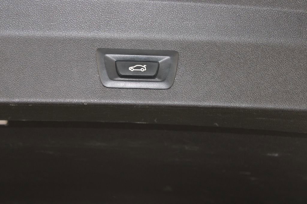 Used 2019 BMW X3 sDrive30i RWD image 16