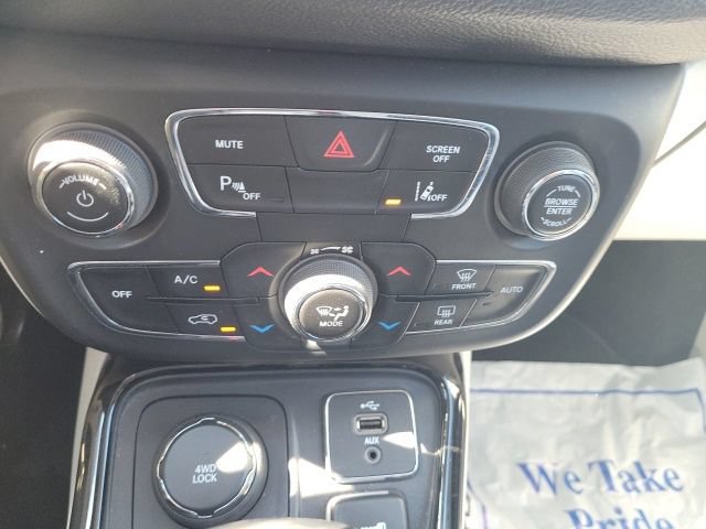 Used 2017 Jeep Compass Limited AWD/4WD image 39