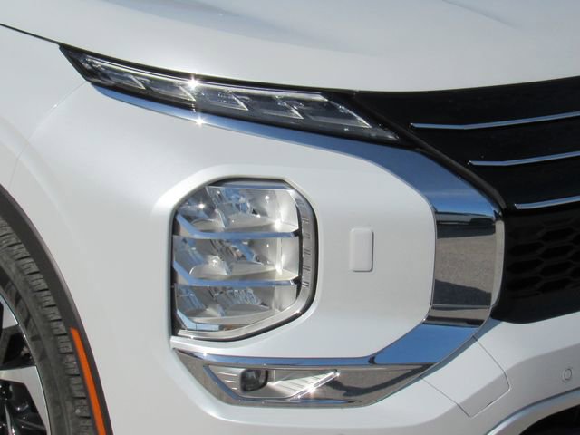 Used 2024 Mitsubishi Outlander SE AWD/4WD image 10