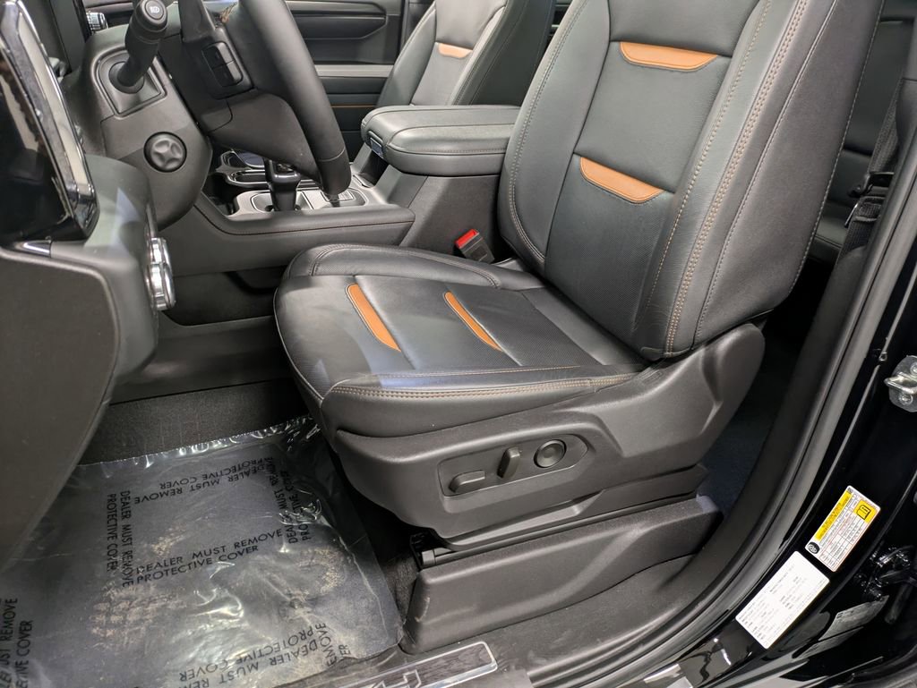 Used 2024 GMC Sierra 1500 AT4 w/ Technology Package image 11