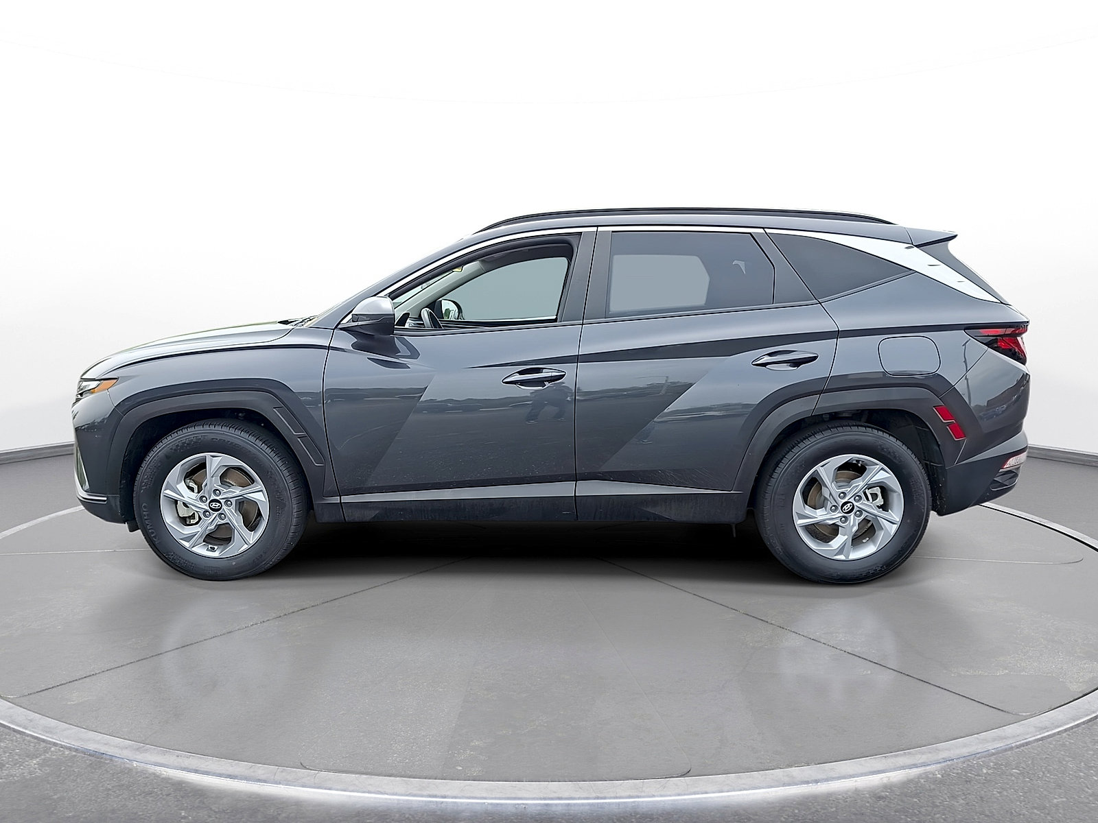 Used 2024 Hyundai Tucson SEL FWD image 5