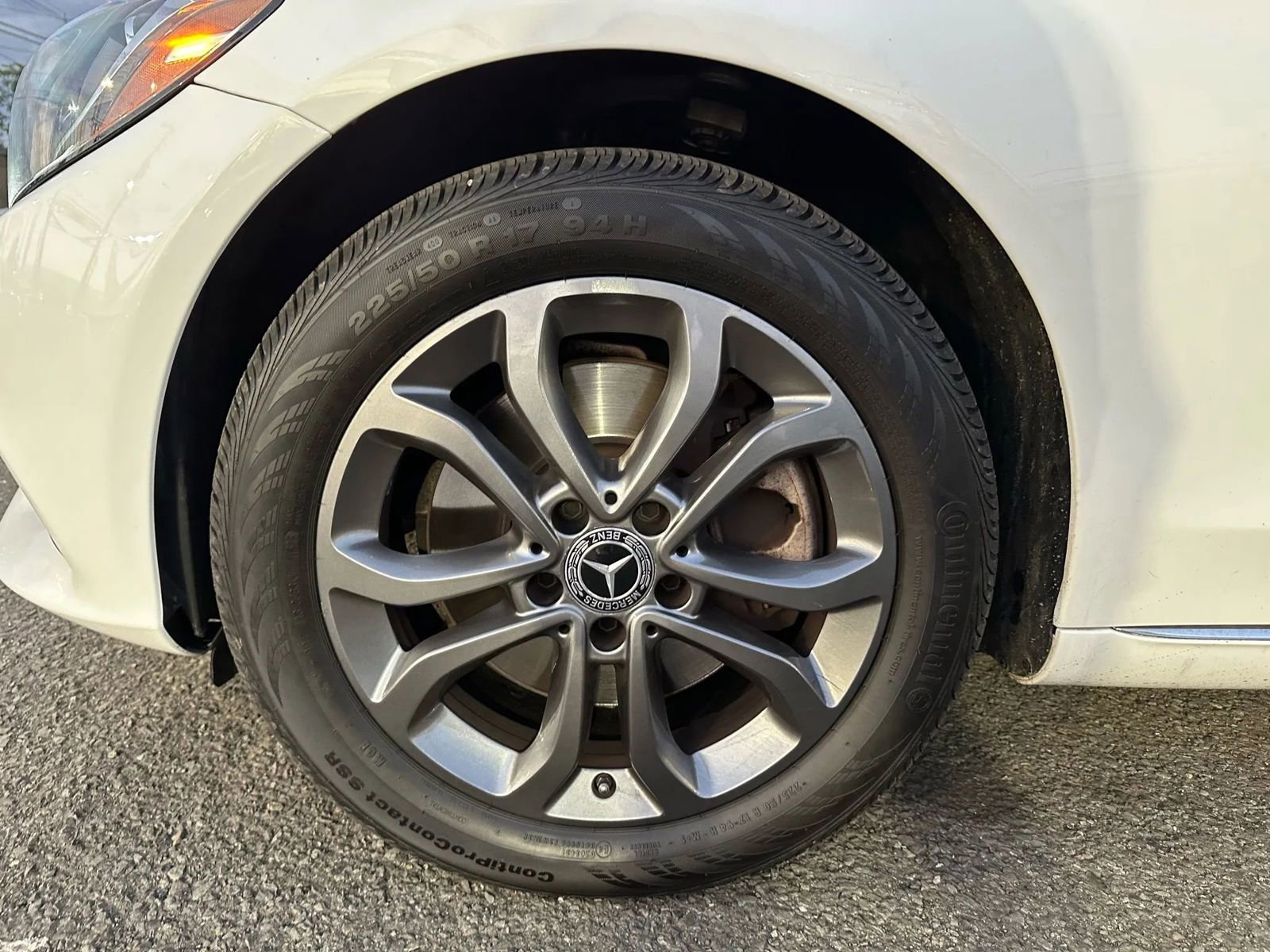 Used 2018 Mercedes-Benz C 300 4MATIC Sedan image 30