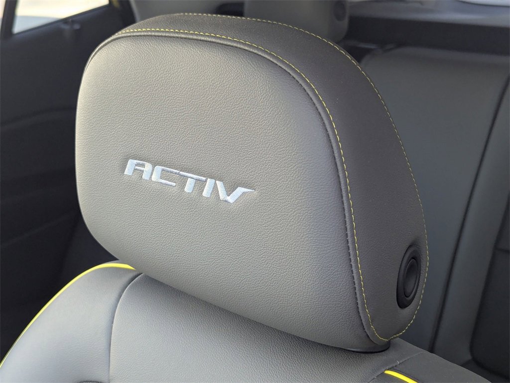 Used 2024 Chevrolet Trax ACTIV w/ Sunroof Package image 22