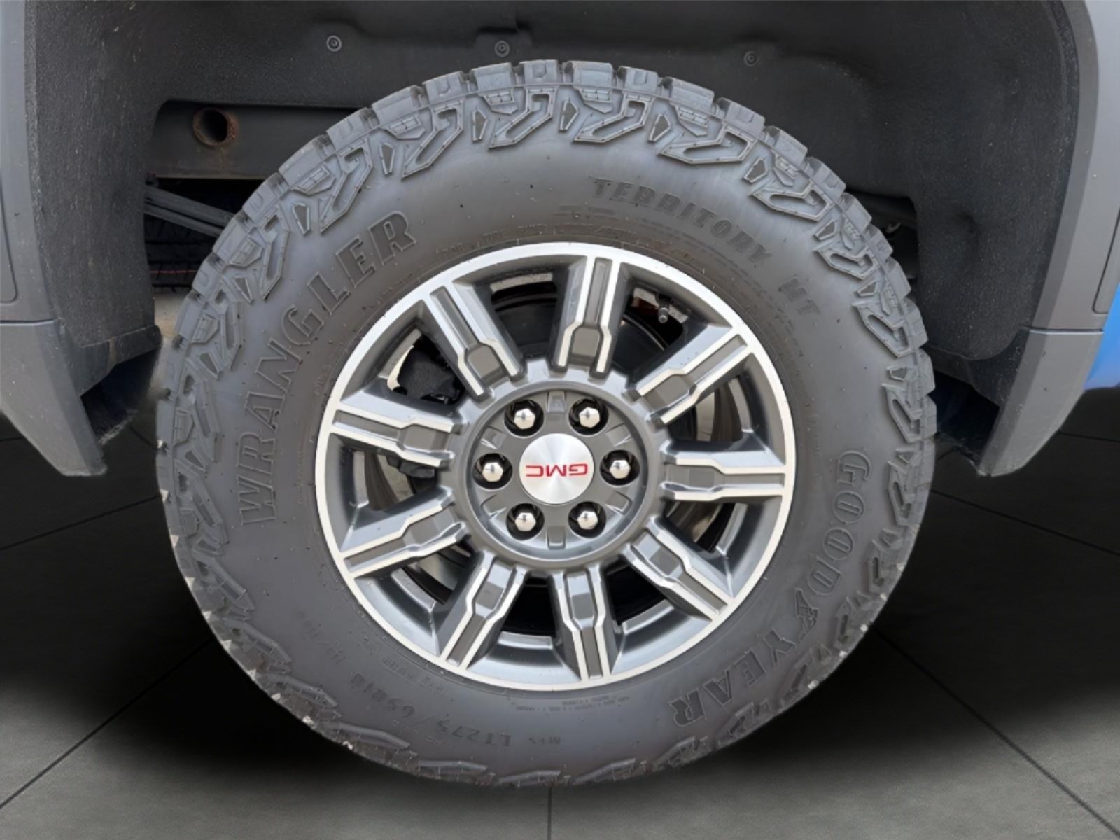 Used 2024 GMC Sierra 1500 AT4 w/ AT4 Premium Package AWD/4WD image 11