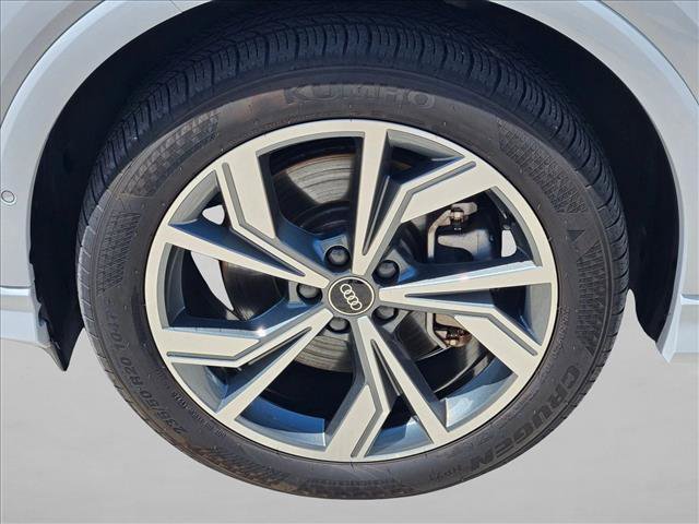 Used 2023 Audi Q4 e-tron Prestige AWD/4WD image 10