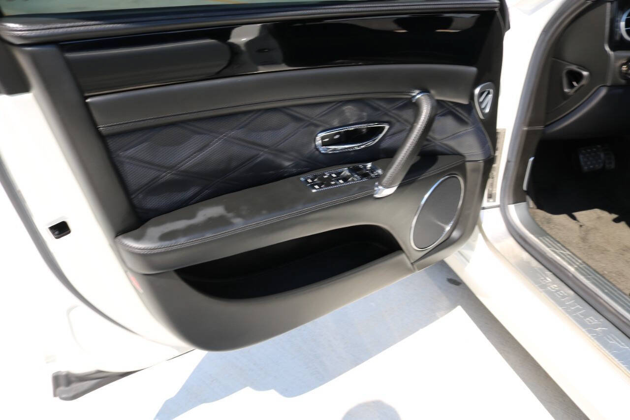 Used 2015 Bentley Flying Spur V8 AWD/4WD image 91