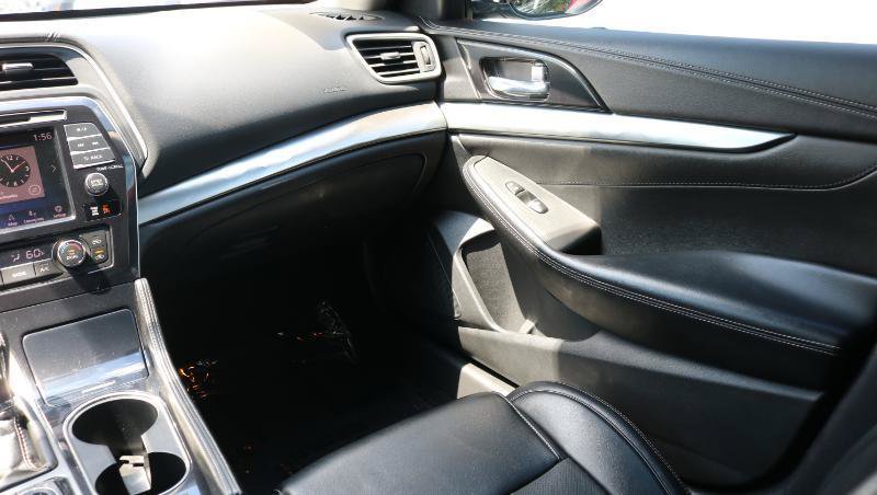 Used 2019 Nissan Maxima 3.5 SV w/ Floor Mat Group FWD image 18