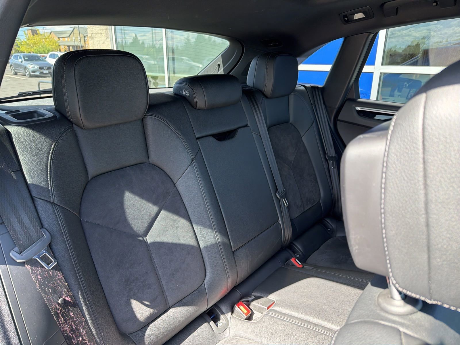 Used 2018 Porsche Macan Sport Edition AWD/4WD image 24