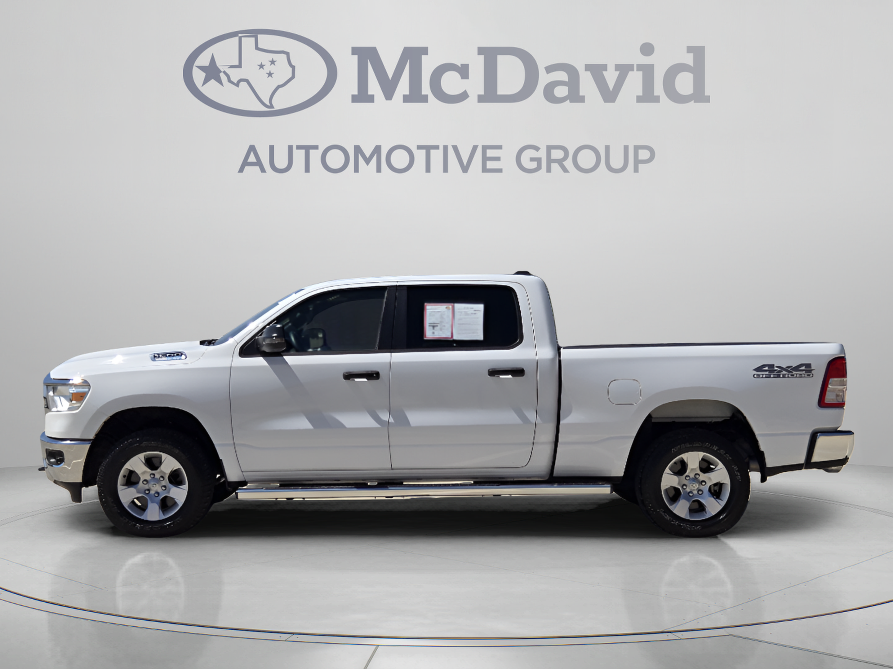Used 2023 RAM 1500 Big Horn AWD/4WD image 2