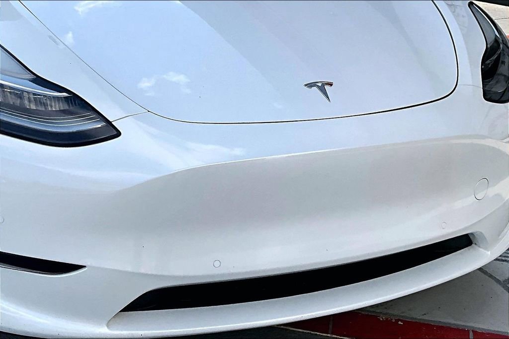 Used 2021 Tesla Model Y Long Range AWD/4WD image 32