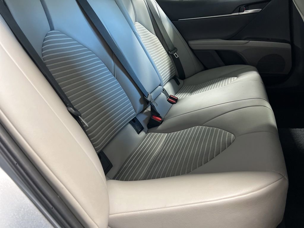 Used 2024 Toyota Camry SE image 21