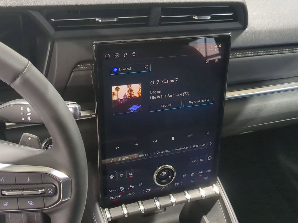 Used 2025 GMC Terrain Elevation w/ Elevation Premium Package image 33