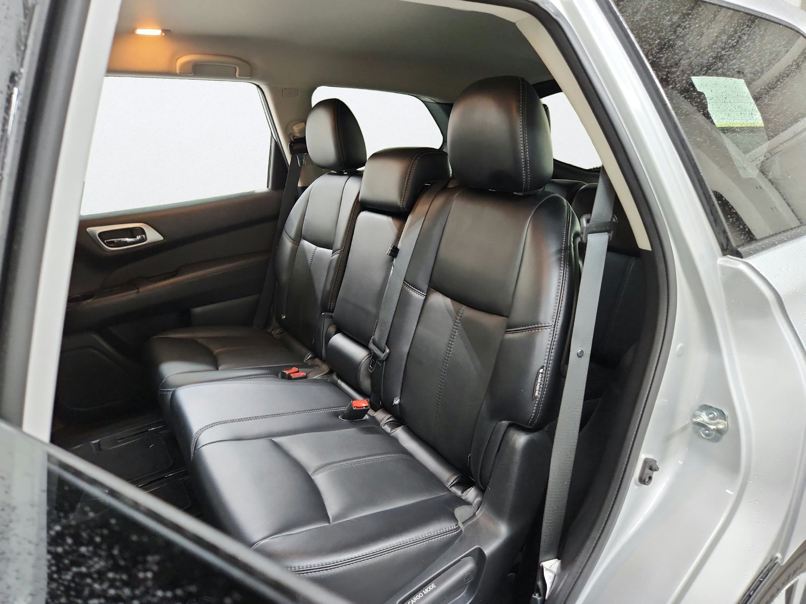Used 2019 Nissan Pathfinder SL AWD/4WD image 13