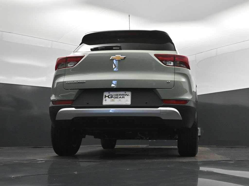 New 2026 Chevrolet TrailBlazer LT w/ Driver Confidence Package FWD image 41