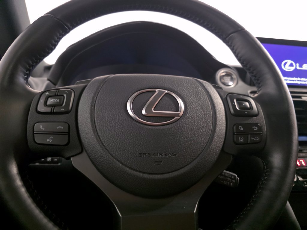 Used 2025 Lexus IS 350 F Sport w/ Navigation Package AWD/4WD image 19