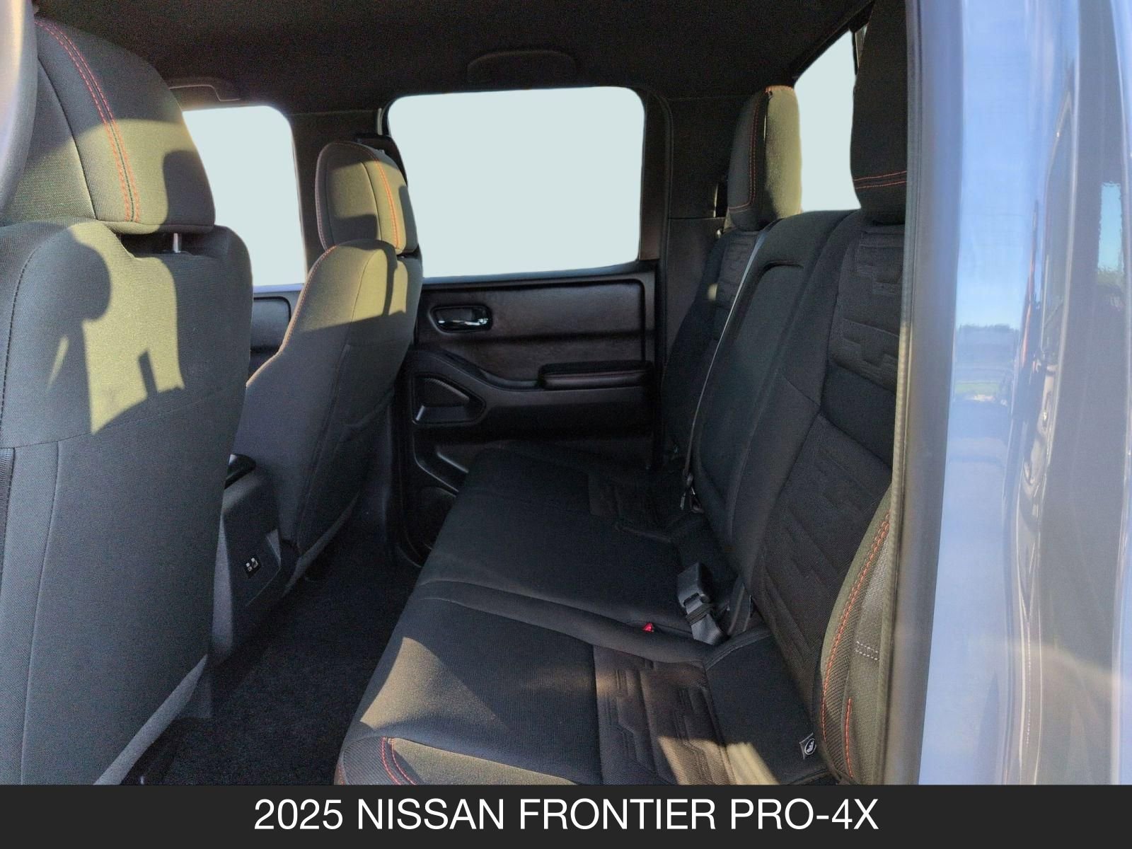 Certified 2025 Nissan Frontier PRO-4X image 16