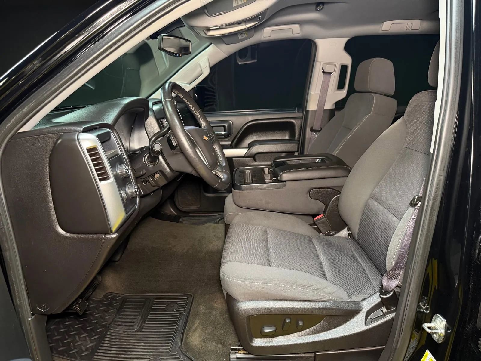 Used 2016 Chevrolet Silverado 1500 LT w/ All Star Edition image 25