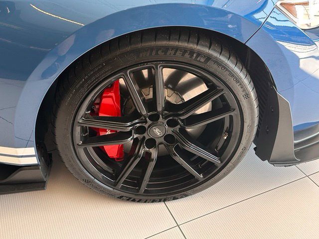 Used 2020 Ford Mustang Shelby GT500 w/ Technology Package RWD image 14