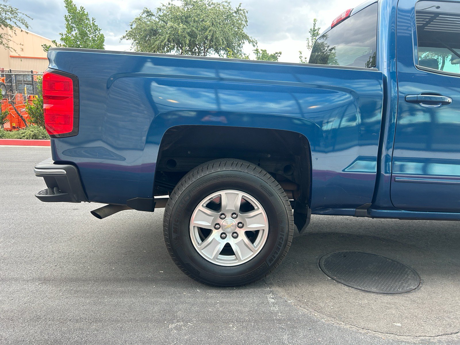 Used 2018 Chevrolet Silverado 1500 LT w/ All Star Edition RWD image 23
