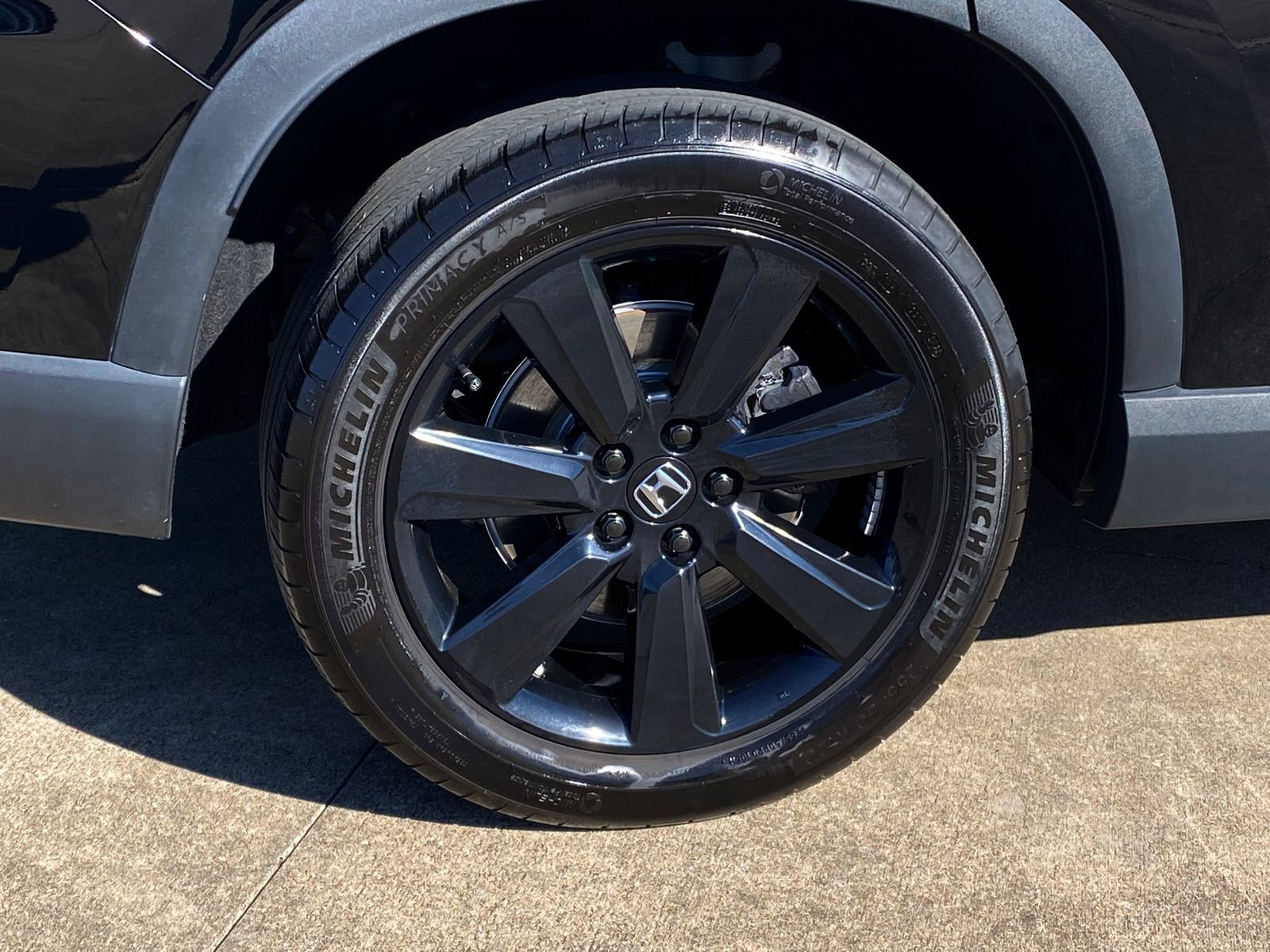 Used 2024 Honda Pilot Touring image 8