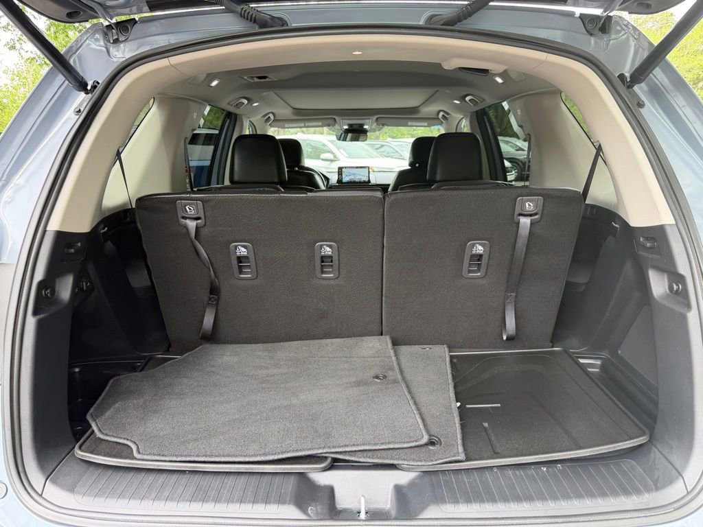 Certified 2025 Honda Pilot Touring image 6