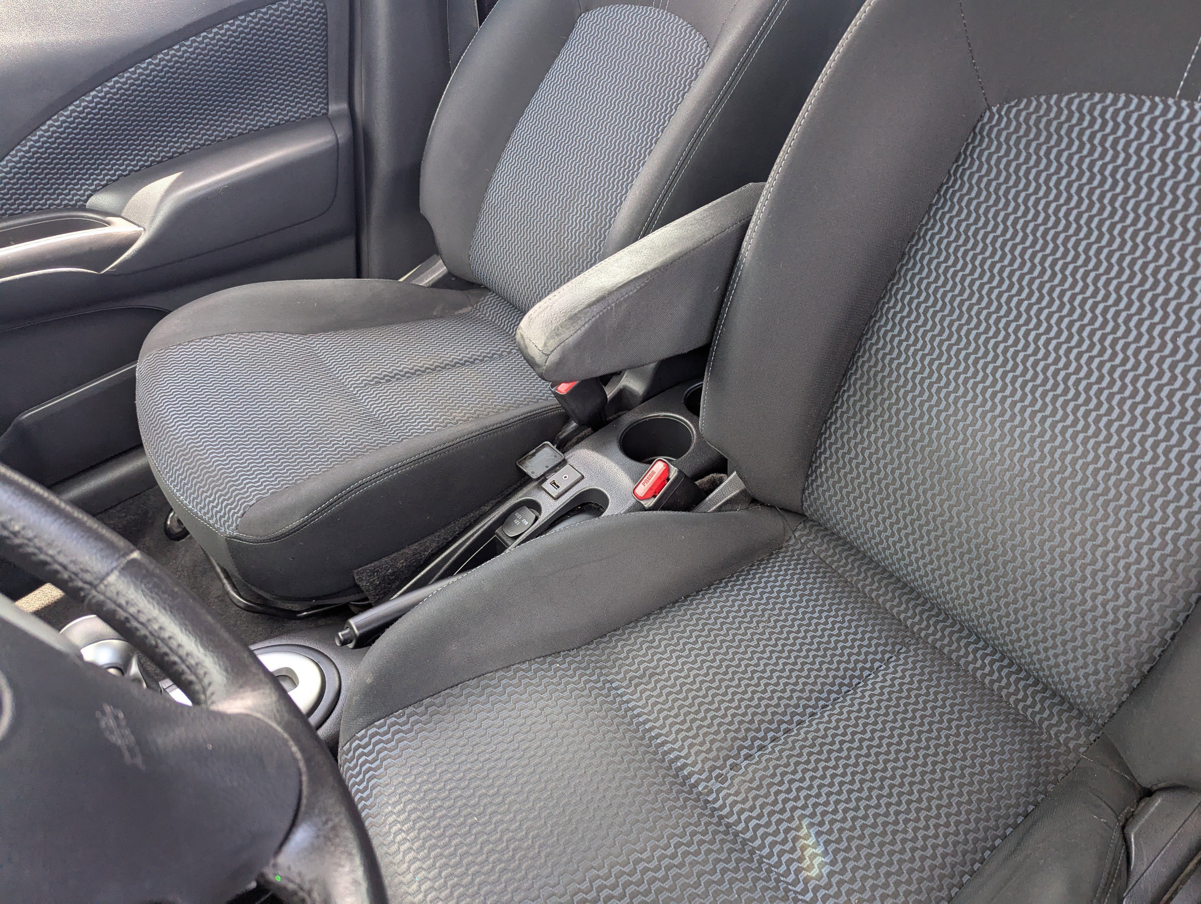 Used 2016 Nissan Versa Note SV image 19