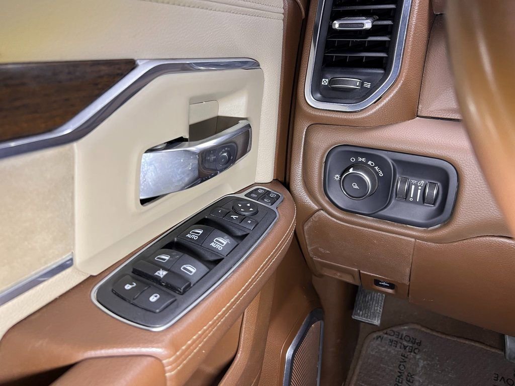 Used 2023 RAM 3500 Laramie image 22