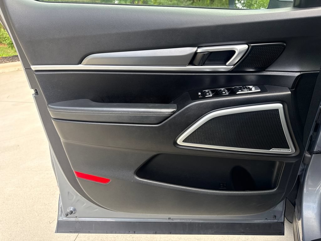 Used 2020 Kia Telluride LX FWD image 13