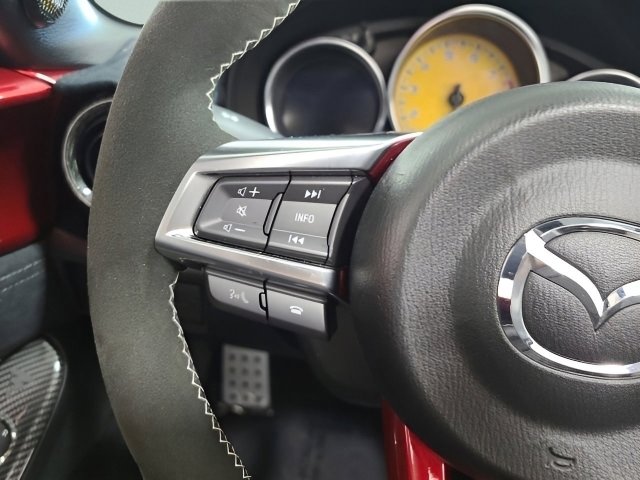 Used 2025 MAZDA MX-5 Miata RF Club RWD image 5