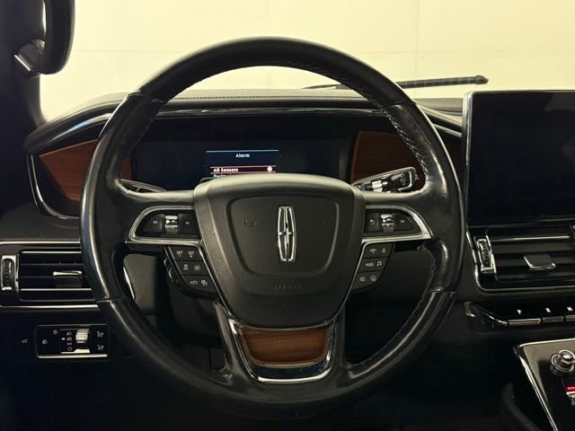 Used 2023 Lincoln Navigator Reserve image 19