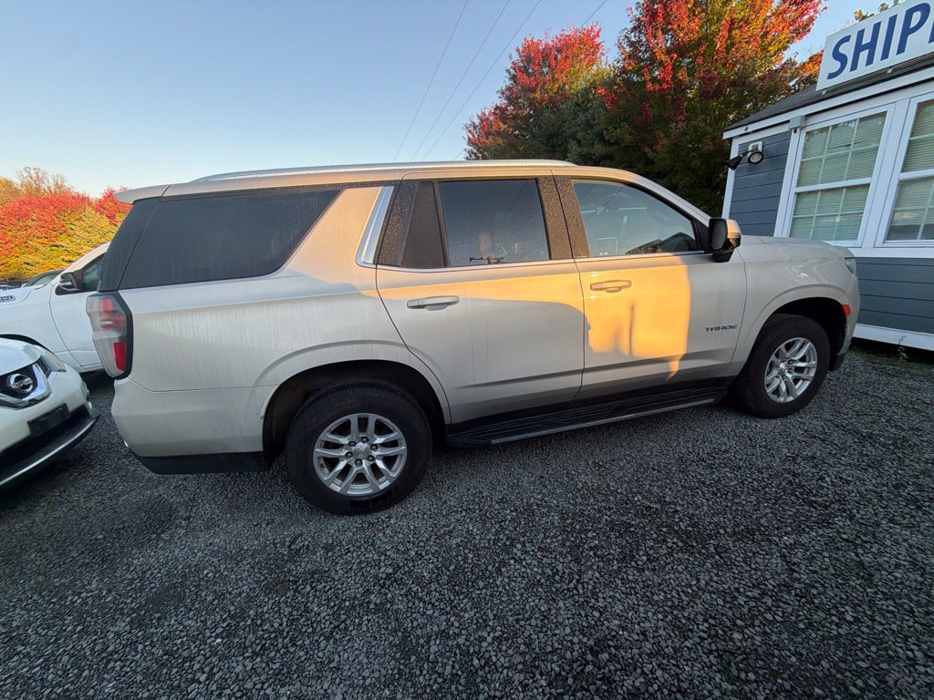 Used 2021 Chevrolet Tahoe LT w/ Luxury Package AWD/4WD image 8