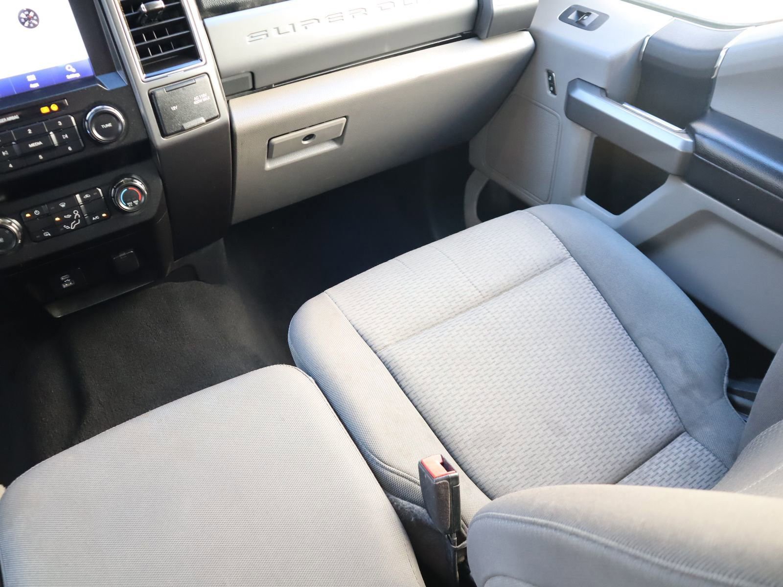 Used 2020 Ford F250 XLT image 34