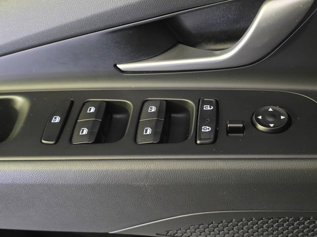 Certified 2023 Hyundai Elantra SEL w/ Convenience Package image 9