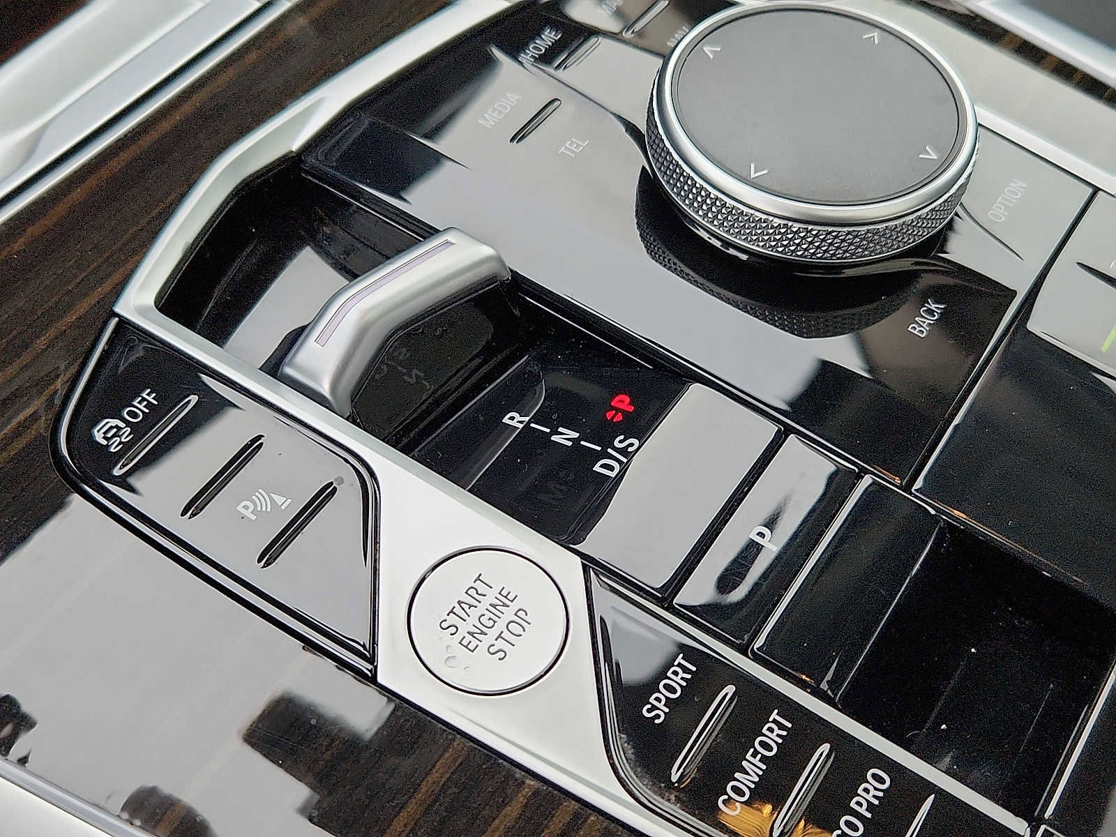 Certified 2024 BMW X7 xDrive40i image 14