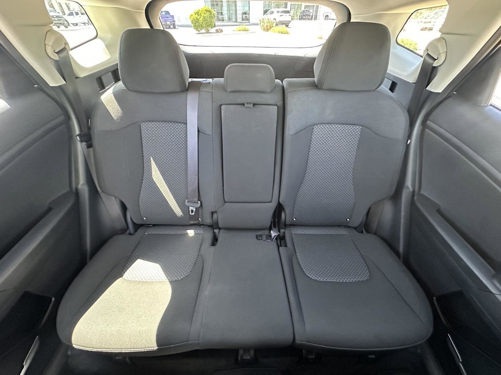 Used 2025 Kia Sportage LX FWD image 21
