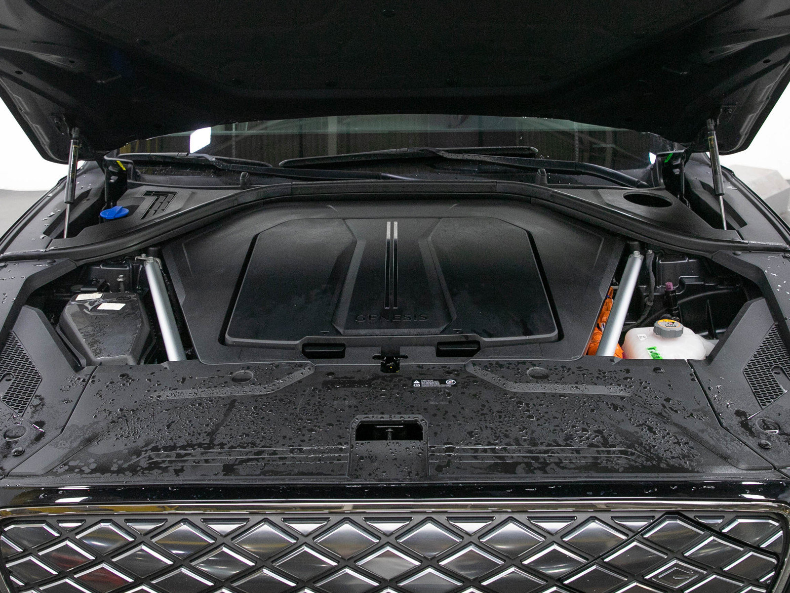 Used 2023 Genesis Electrified GV70 AWD/4WD image 31