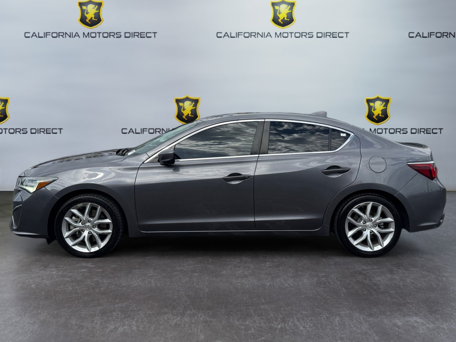 Used 2020 Acura ILX FWD image 2