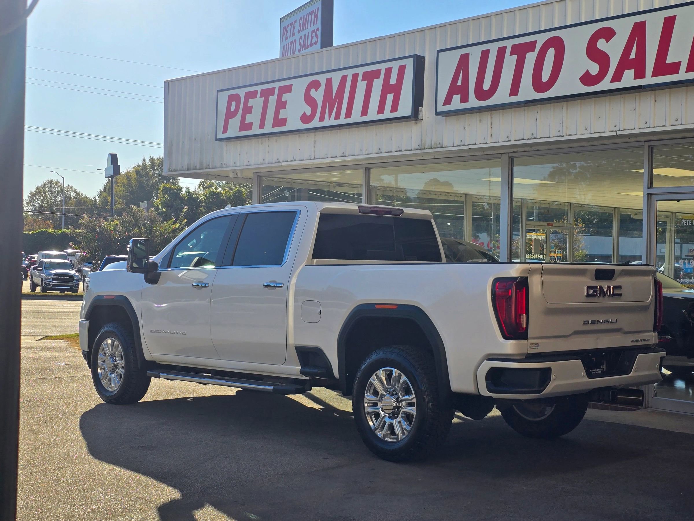 Used 2023 GMC Sierra 2500 Denali w/ Denali Ultimate Package image 8