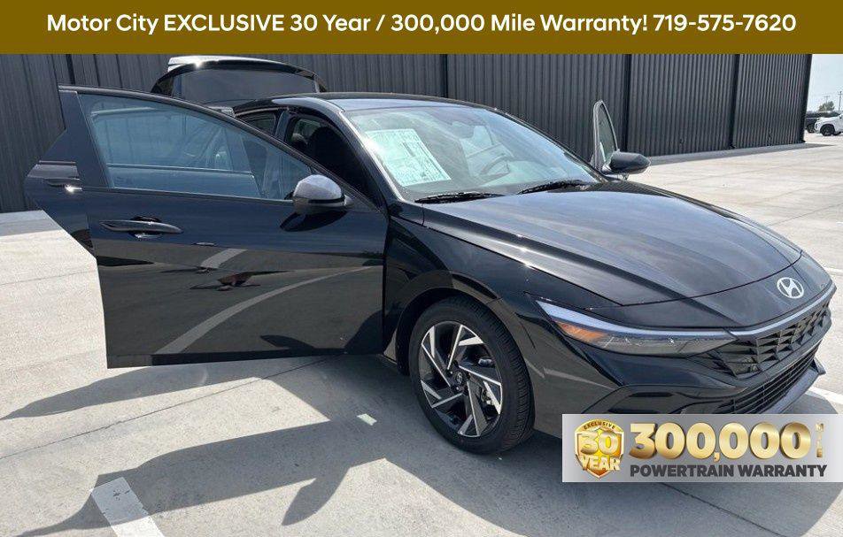 New 2025 Hyundai Elantra SEL image 13