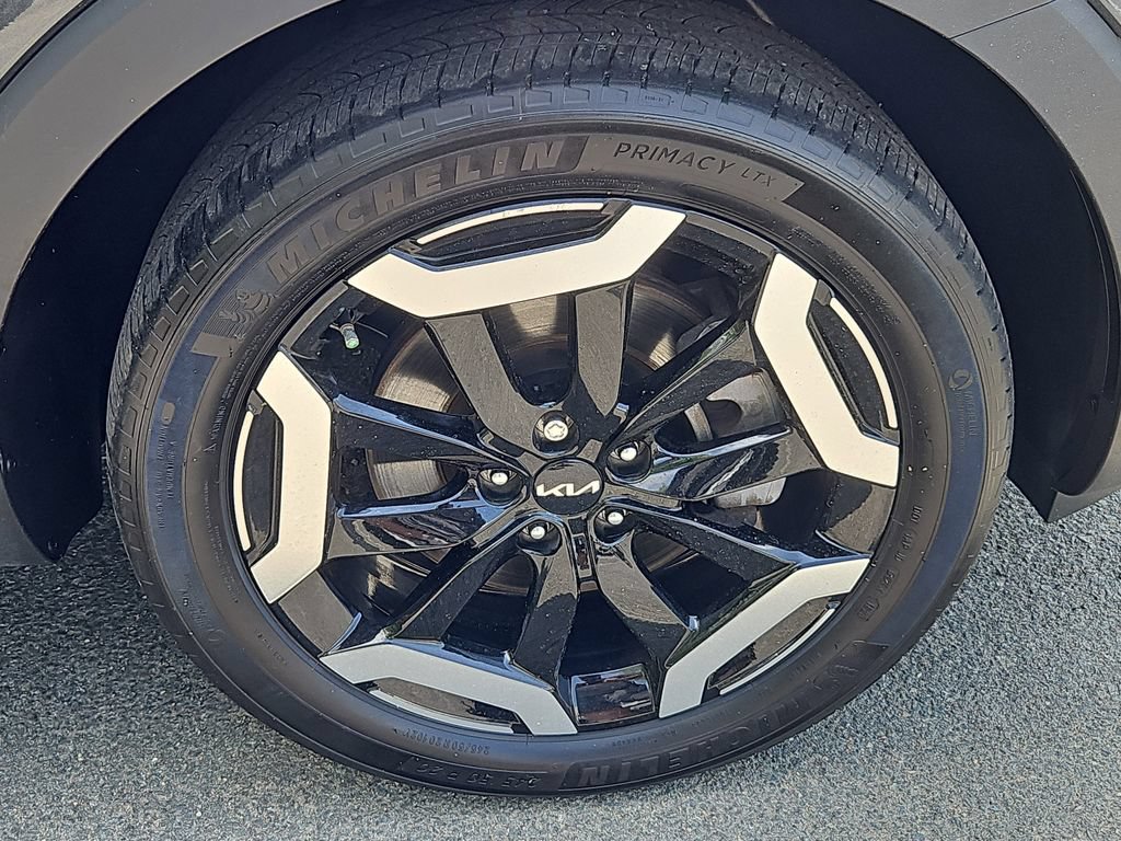 Certified 2023 Kia Telluride AWD image 9