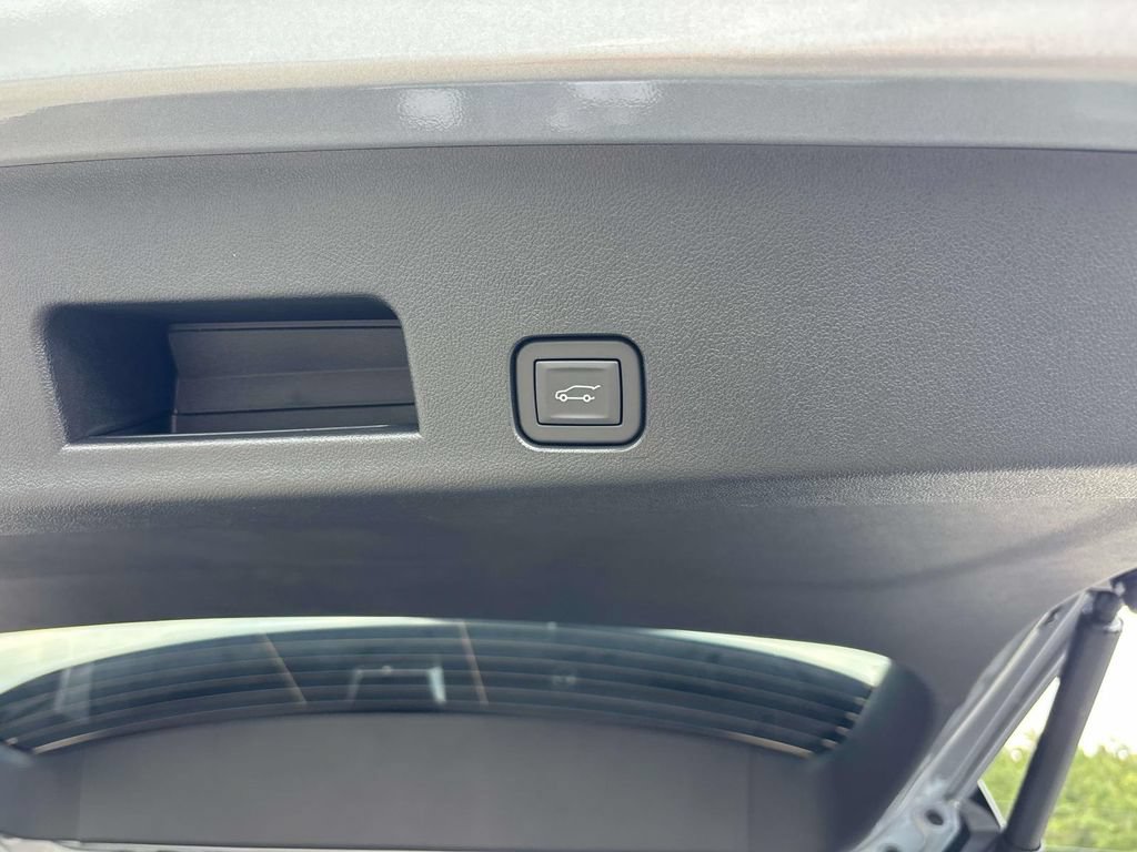New 2026 Chevrolet Traverse LT w/ Enhanced Driving Package AWD/4WD image 6